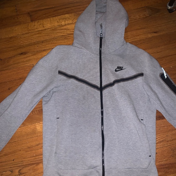 Nike tech grey full set